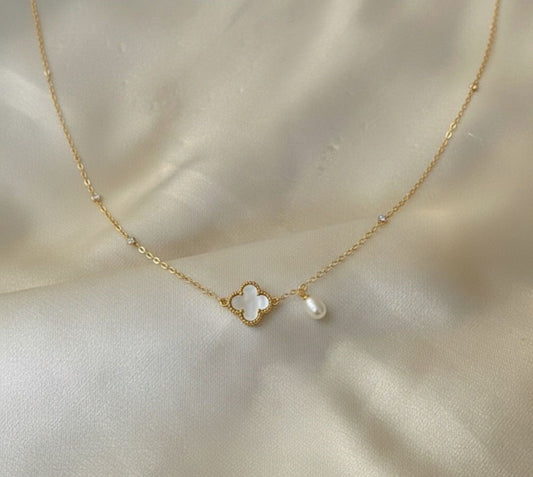 Collier Perle Florale d'Or